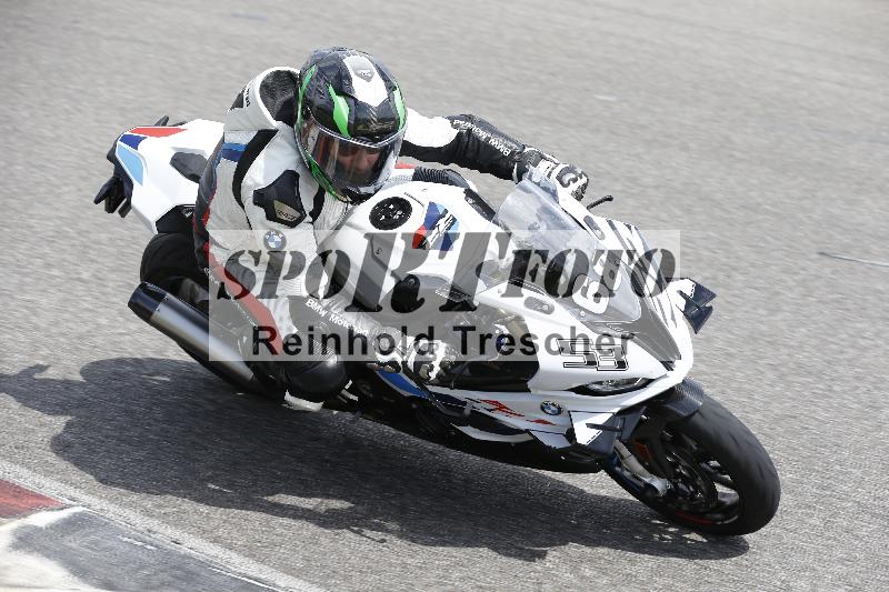 /Archiv-2024/29 12.06.2024 MOTO.CH Track Day ADR/Gruppe gelb/68